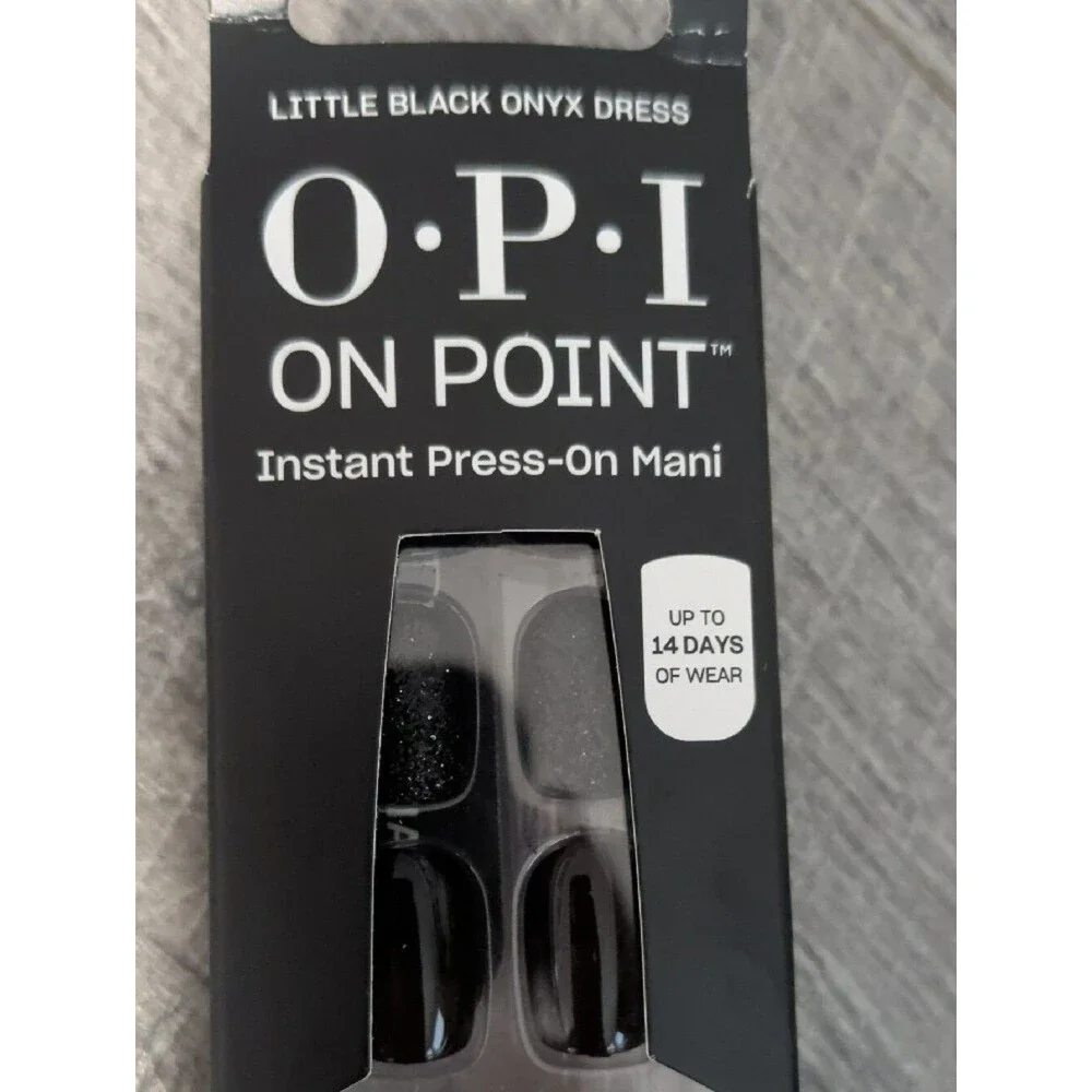 OPI On Point Instant Press-On Mani - Little Black Onyx Dress (Black)